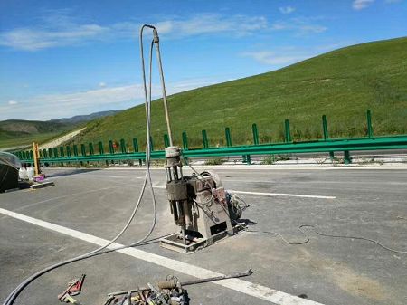 良庆公路地基基础注浆加固